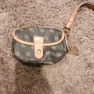 Dooney and bourke clutch wallet